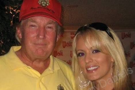 トランプ大統領と元ポルノ女優の不倫問題 口止め料「知らない」