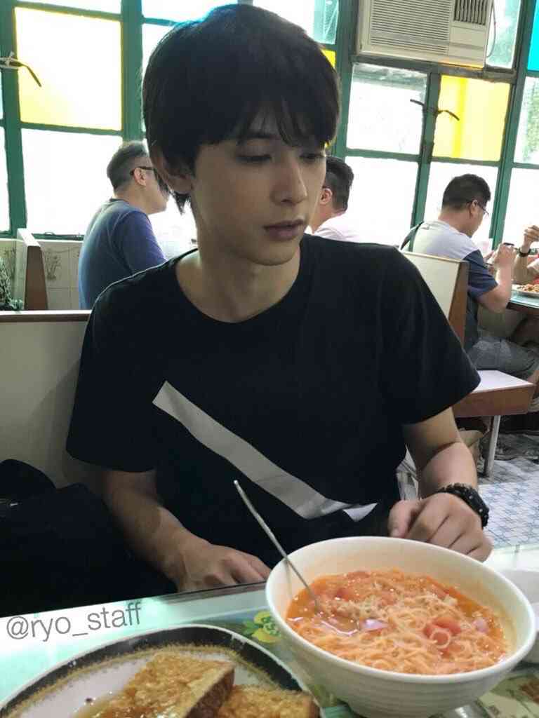 待ち受けにしたら彼氏に見える画像♡︎