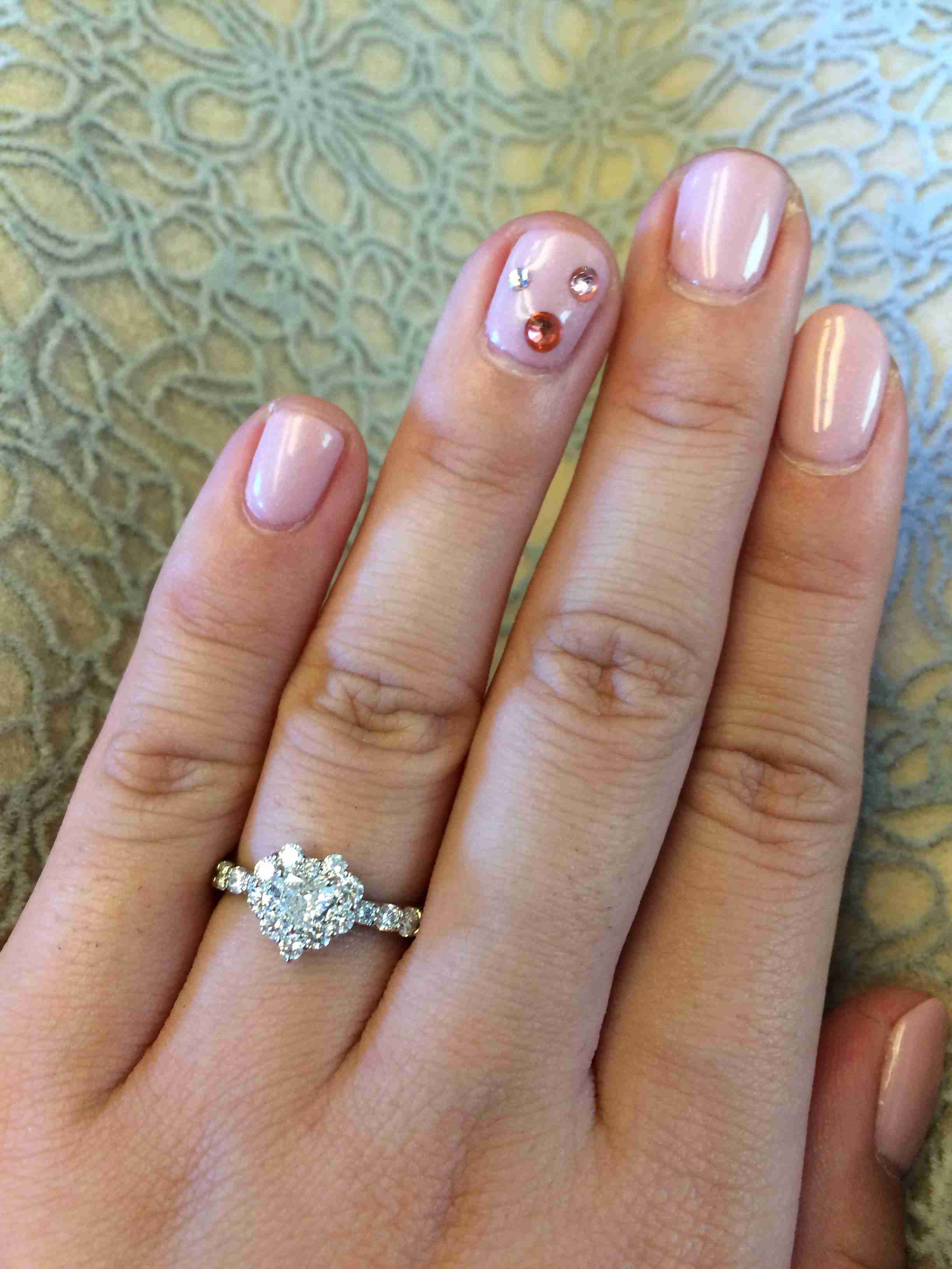 婚約指輪がみたい！