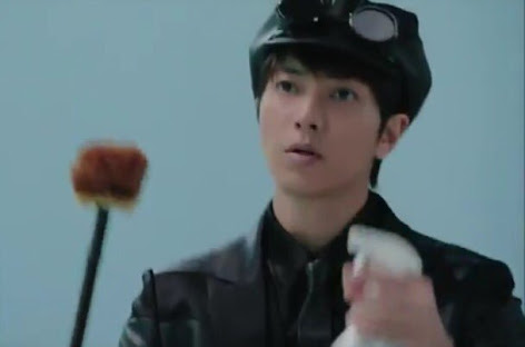 ポーズを決めてる画像を貼るトピ