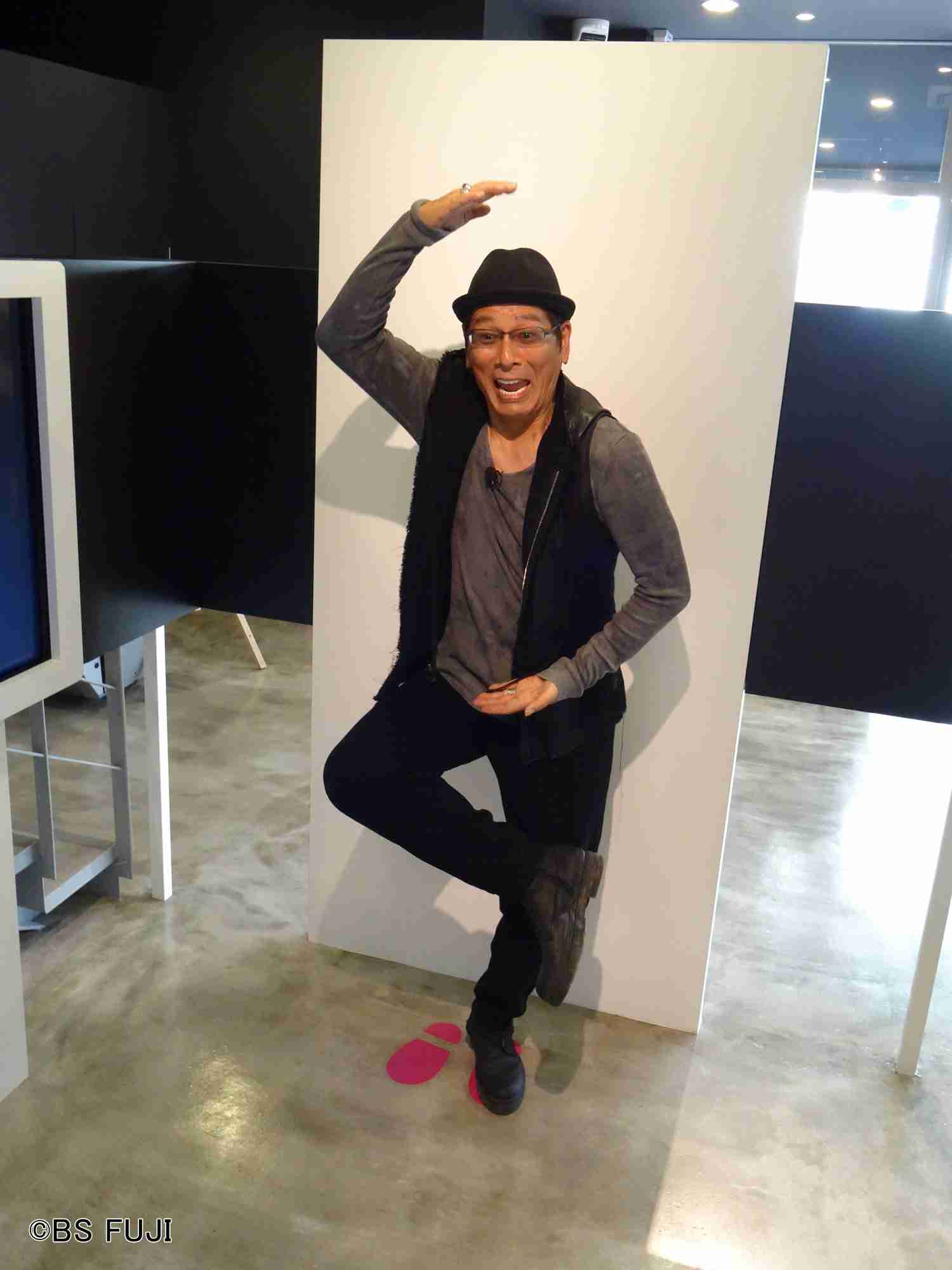 ポーズを決めてる画像を貼るトピ