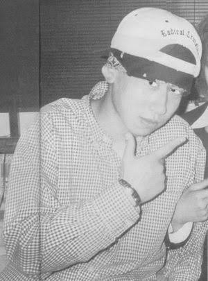 ポーズを決めてる画像を貼るトピ