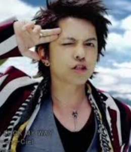 ポーズを決めてる画像を貼るトピ