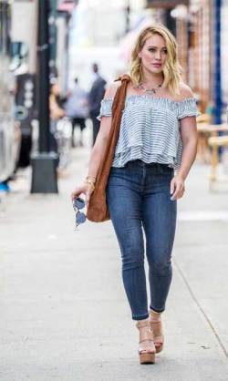 シンプルな服が似合う人って?