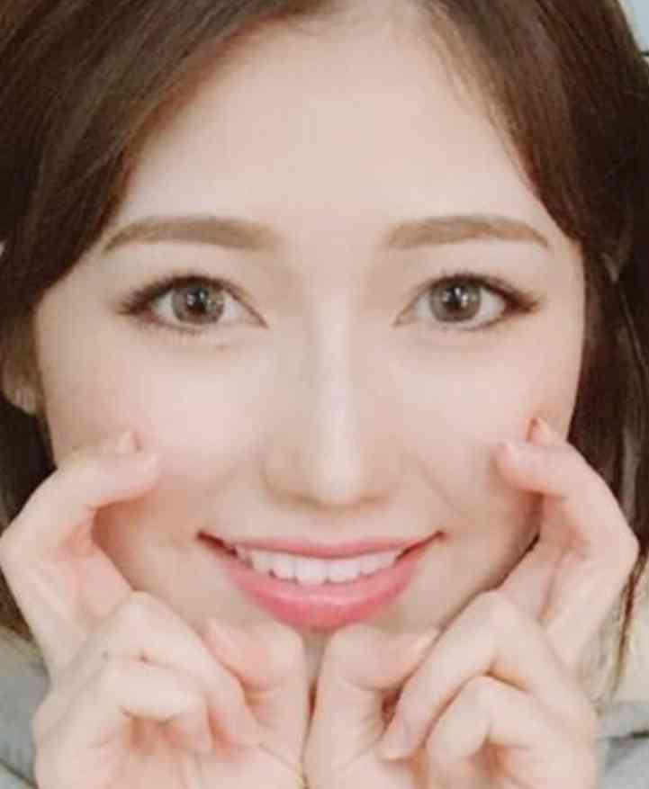 HKT48・宮脇咲良が韓国で「なりたい顔」と超人気に
