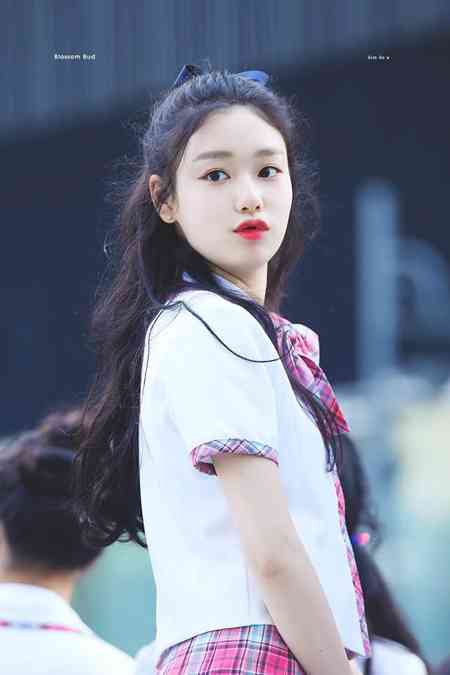 HKT48・宮脇咲良が韓国で「なりたい顔」と超人気に