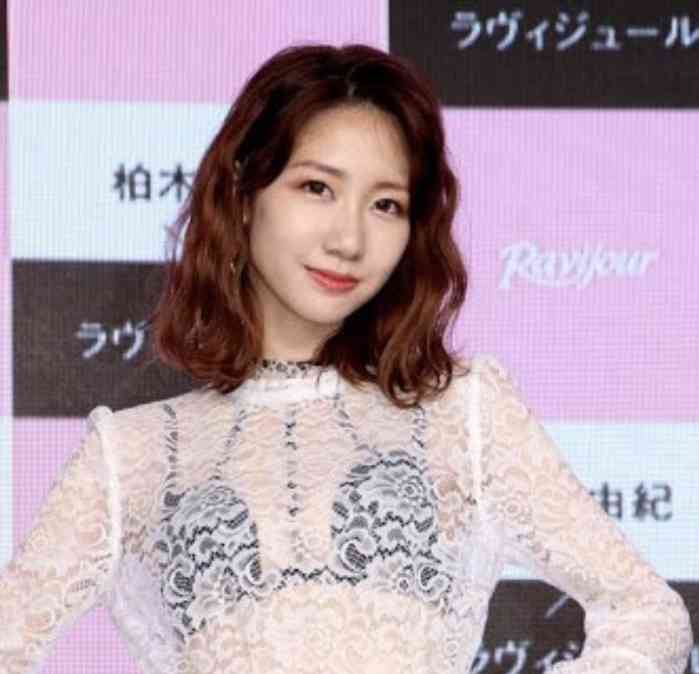 HKT48・宮脇咲良が韓国で「なりたい顔」と超人気に