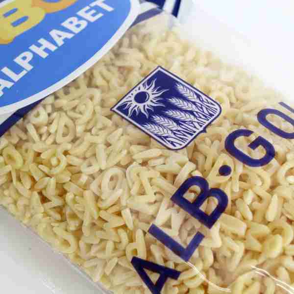 いろいろな形のパスタが集まるトピ