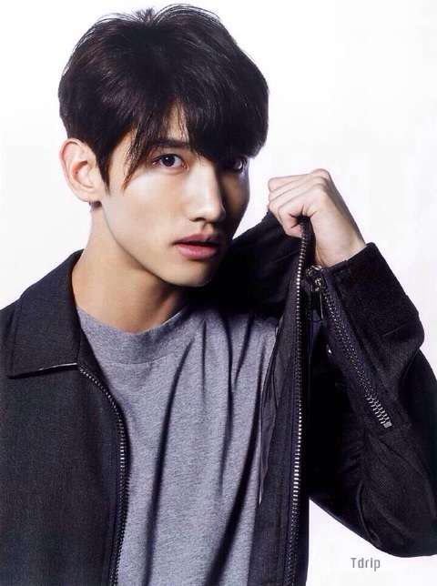 ざわちん、東方神起・チャンミンのものまねメイク披露「そっくり」「流石です」と絶賛の声