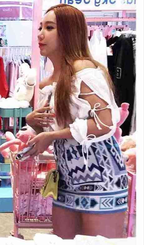 ざわちん、東方神起・チャンミンのものまねメイク披露「そっくり」「流石です」と絶賛の声