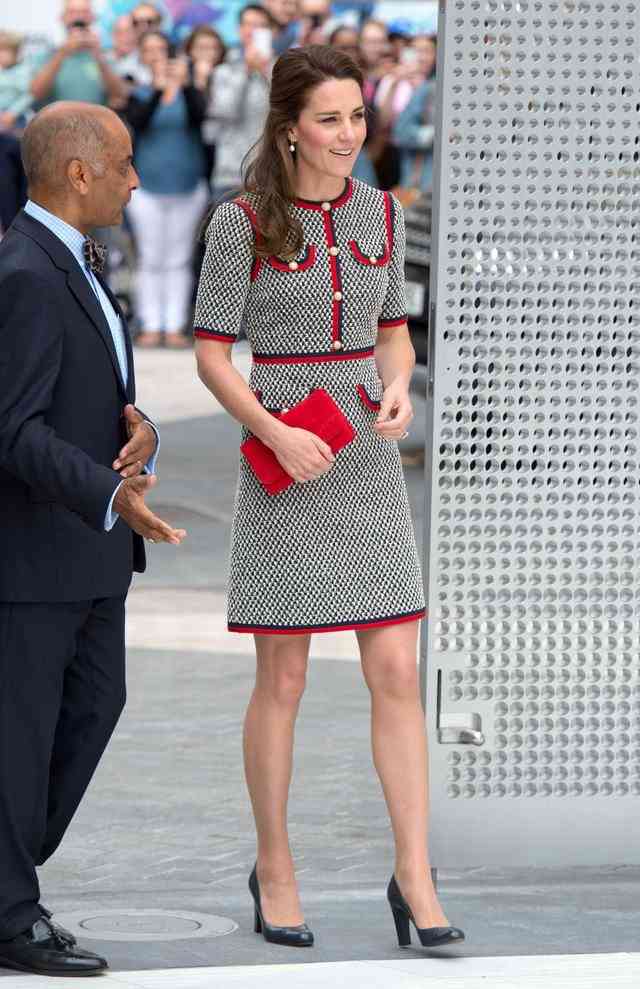 JTA、安室奈美恵ジェット就航　客室乗務員風の姿大きくデザイン