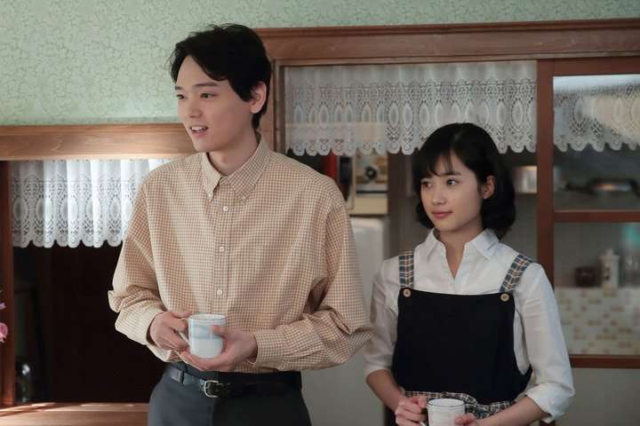 「べっぴんさん」家族4ショット！芳根京子＆高良健吾ら再集結