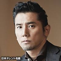 「濃い顔」と「薄い顔」を交互に貼っていくトピ