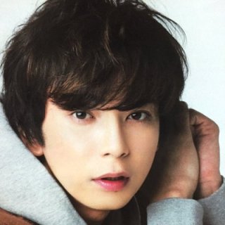 「濃い顔」と「薄い顔」を交互に貼っていくトピ