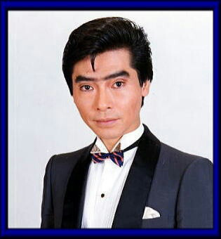 「濃い顔」と「薄い顔」を交互に貼っていくトピ