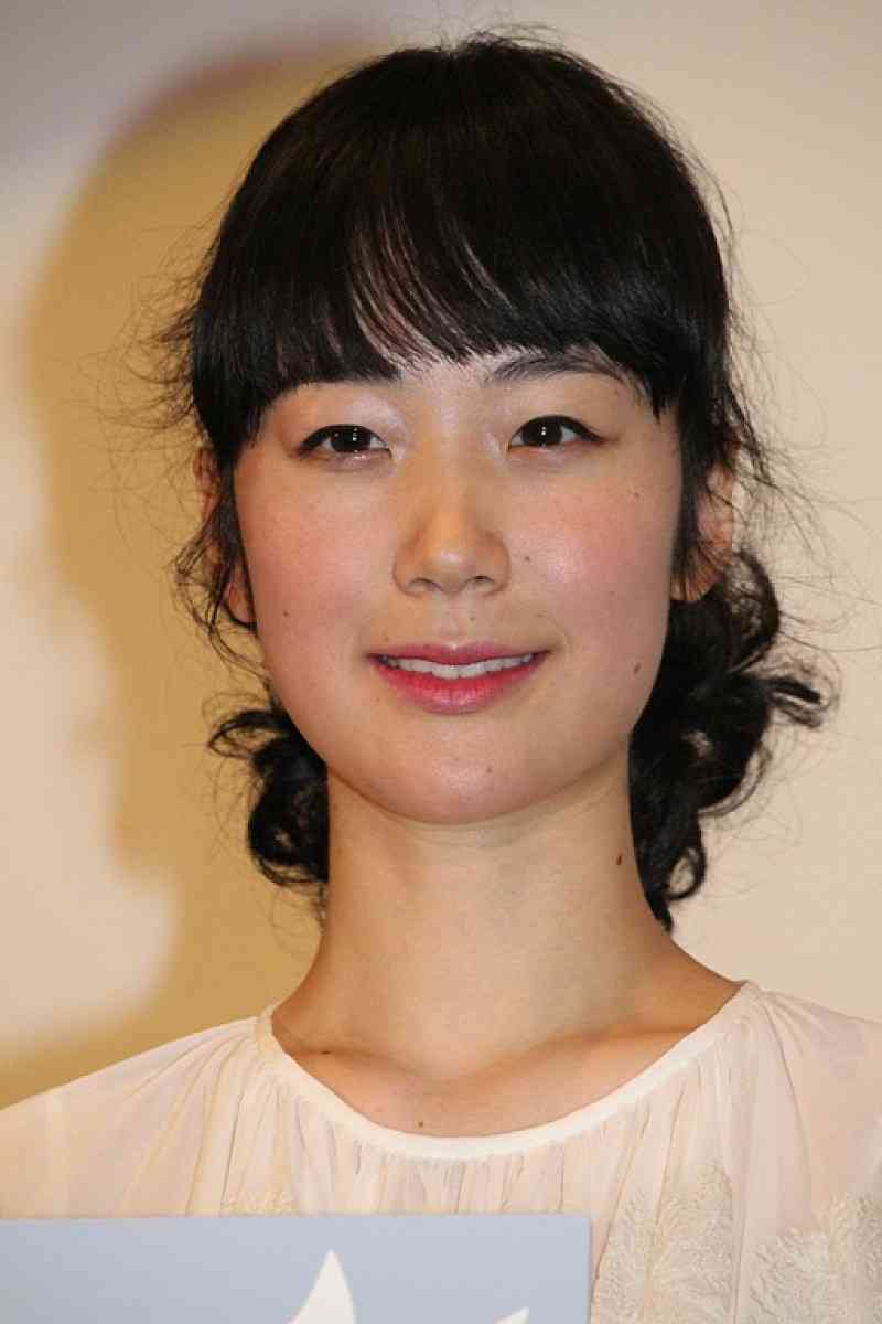 「濃い顔」と「薄い顔」を交互に貼っていくトピ