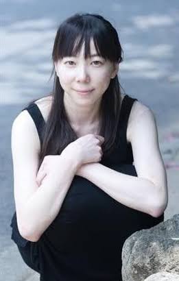 「濃い顔」と「薄い顔」を交互に貼っていくトピ