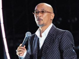 「濃い顔」と「薄い顔」を交互に貼っていくトピ