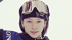 「濃い顔」と「薄い顔」を交互に貼っていくトピ