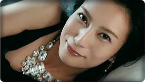 「濃い顔」と「薄い顔」を交互に貼っていくトピ