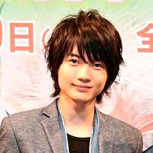 「濃い顔」と「薄い顔」を交互に貼っていくトピ