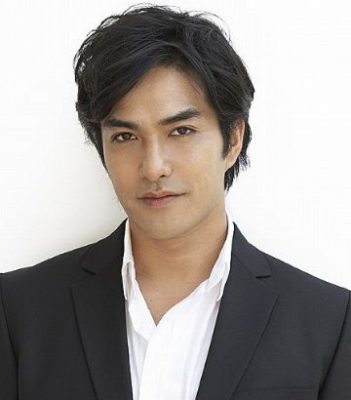 「濃い顔」と「薄い顔」を交互に貼っていくトピ