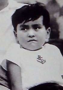 「濃い顔」と「薄い顔」を交互に貼っていくトピ