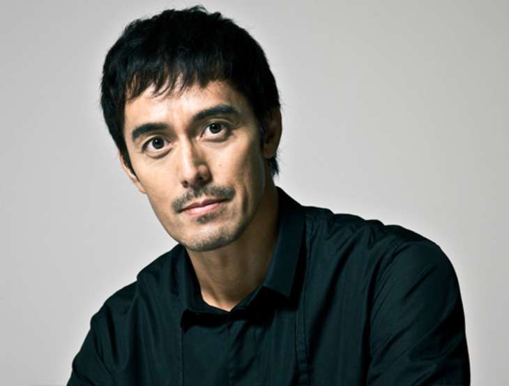 「濃い顔」と「薄い顔」を交互に貼っていくトピ