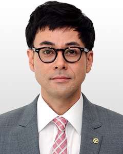 「濃い顔」と「薄い顔」を交互に貼っていくトピ