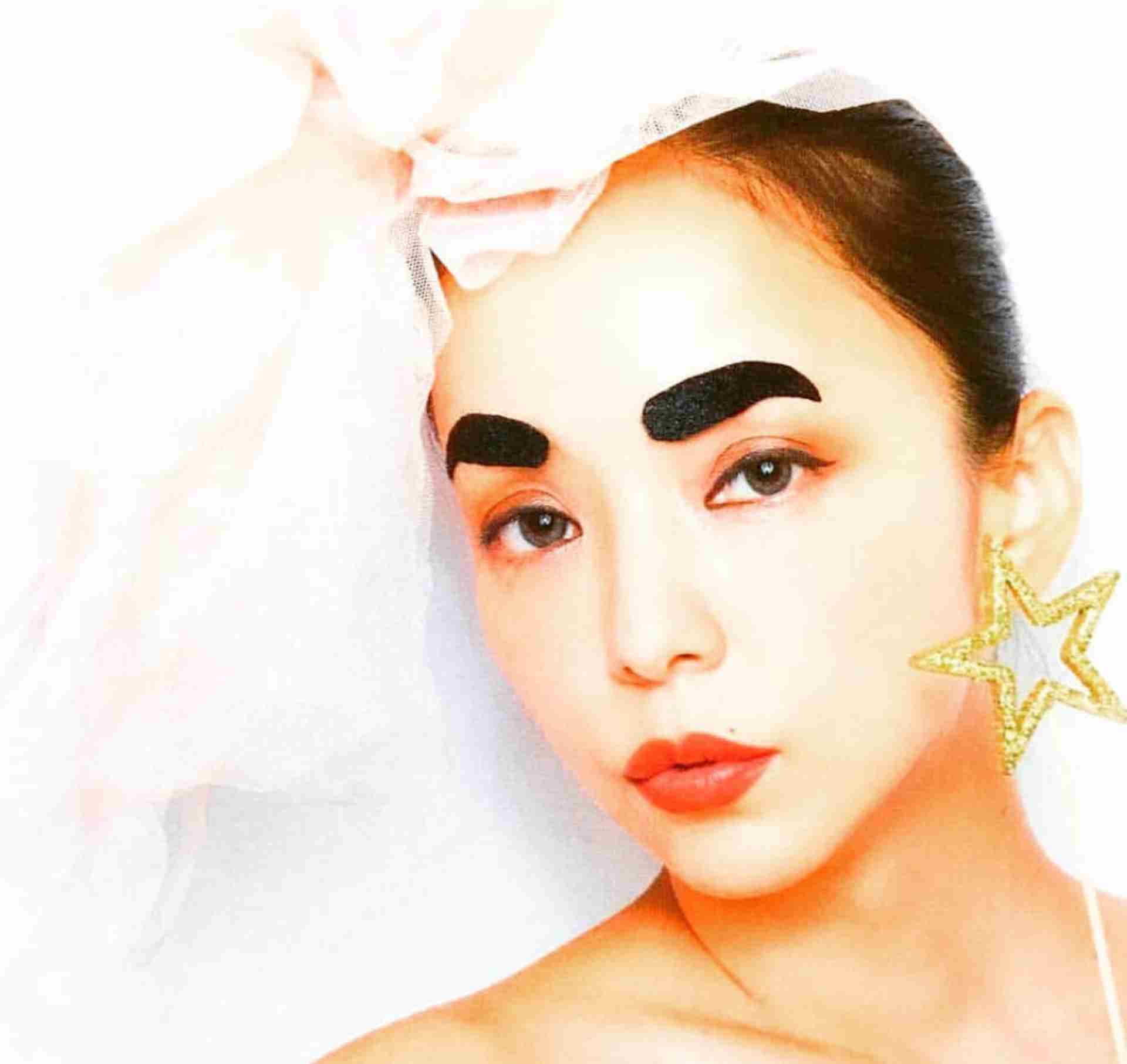 安室奈美恵、台湾到着で空港パニック イモトアヤコの姿も!…現地ファンに交じり