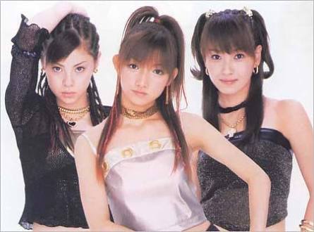 藤本美貴、突然の“倒立ショット”にファン驚き「すごすぎる」