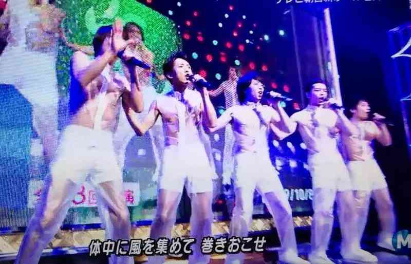 全身ホワイトコーデの似合う男性芸能人