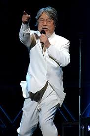 全身ホワイトコーデの似合う男性芸能人
