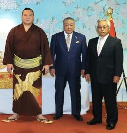 日大アメフト部コーチが声明出す選手に脅し 「自分の首しめる」
