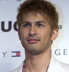 男性芸能人に似てる人