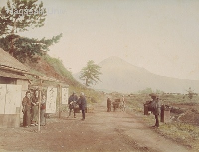 昔の写真を貼ってこの場所がどこなのかわかったらプラス