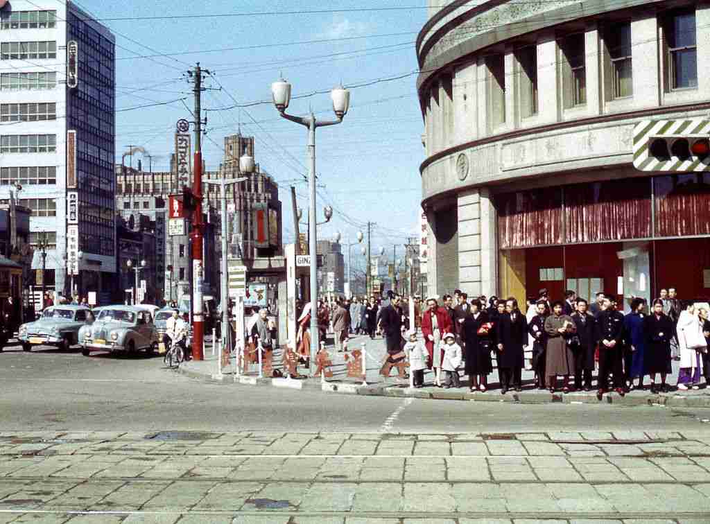 昔の写真を貼ってこの場所がどこなのかわかったらプラス
