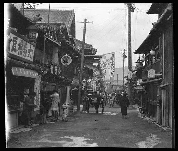 昔の写真を貼ってこの場所がどこなのかわかったらプラス