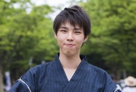 自分で髪切った事ある人！