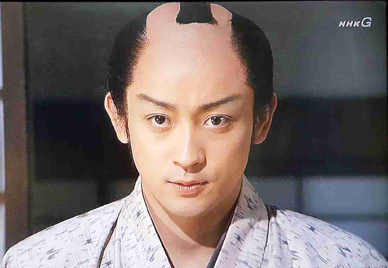 【画像】お人形さんみたいな顔
