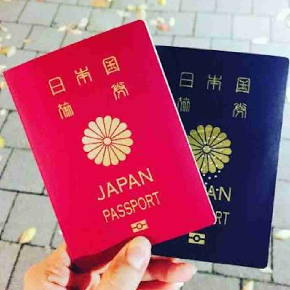 「エアポート投稿おじさん」が増殖中 20代女性からはブーイング？ 