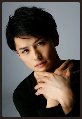 仮面ライダーなどに出演の俳優 覚醒剤使用容疑で逮捕