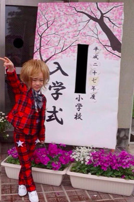 ダサい子供服を貼るトピ