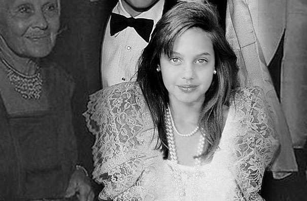 海外セレブの過去写真が可愛すぎて眼福 ナタリー・ポートマン、エマ・ワトソン、クロエ・グレース・モレッツらの幼少期に反響
