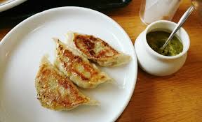 餃子につけるタレ、薬味は?
