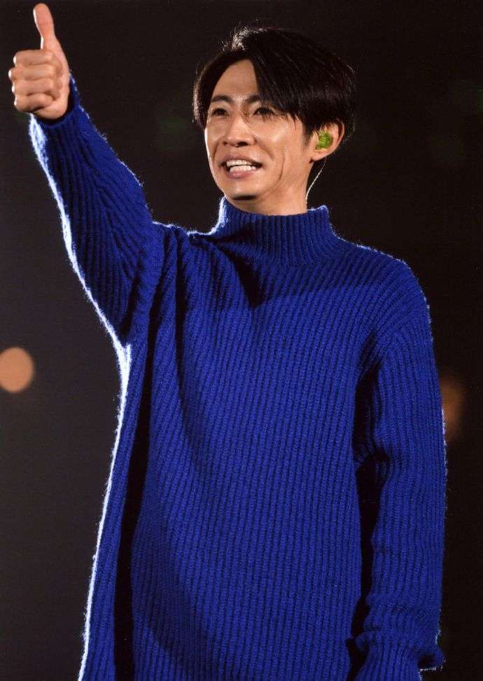 ヒッチハイクしてるみたいな画像を貼るトピ