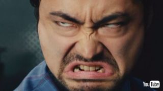 ヒッチハイクしてるみたいな画像を貼るトピ
