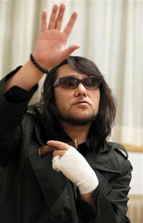 ヒッチハイクしてるみたいな画像を貼るトピ