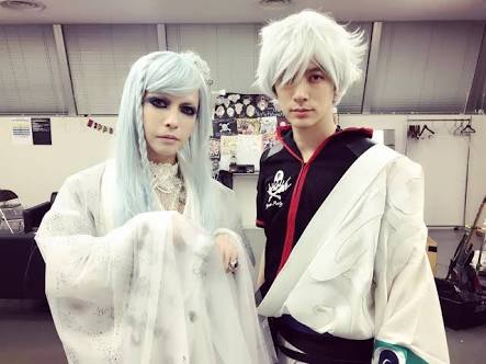 クオリティの低いコスプレを貼るトピ