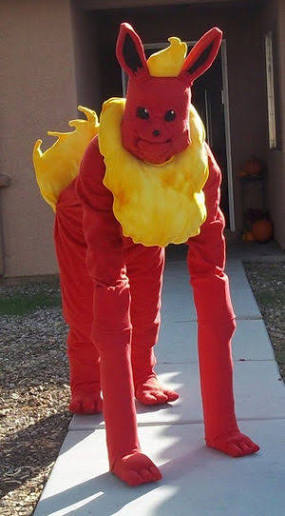 クオリティの低いコスプレを貼るトピ